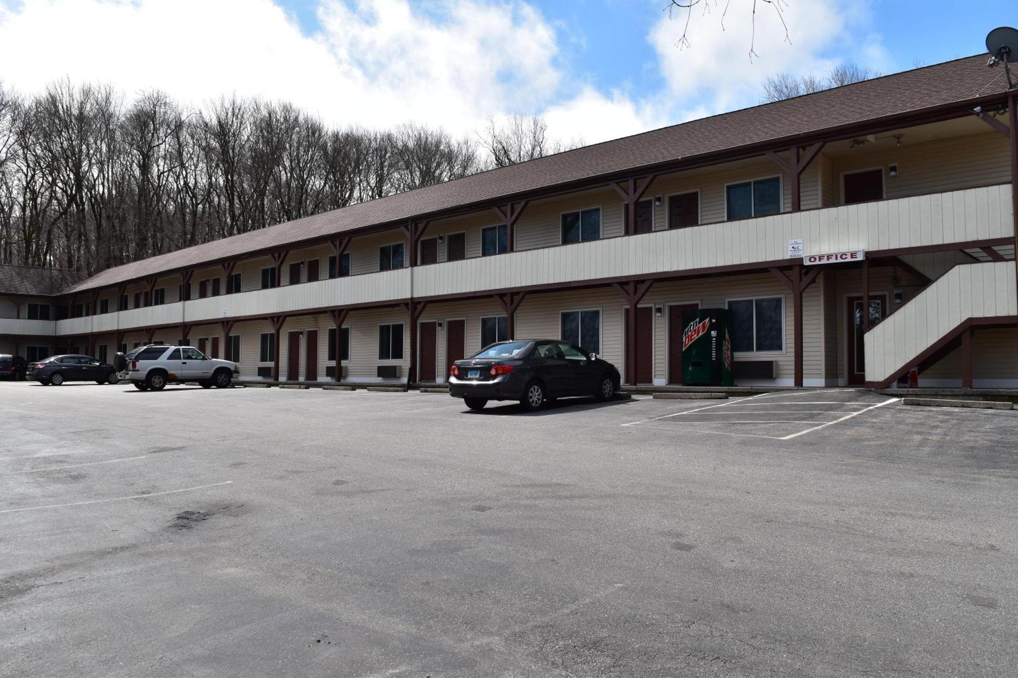 Plymouth Motor Lodge Екстер'єр фото